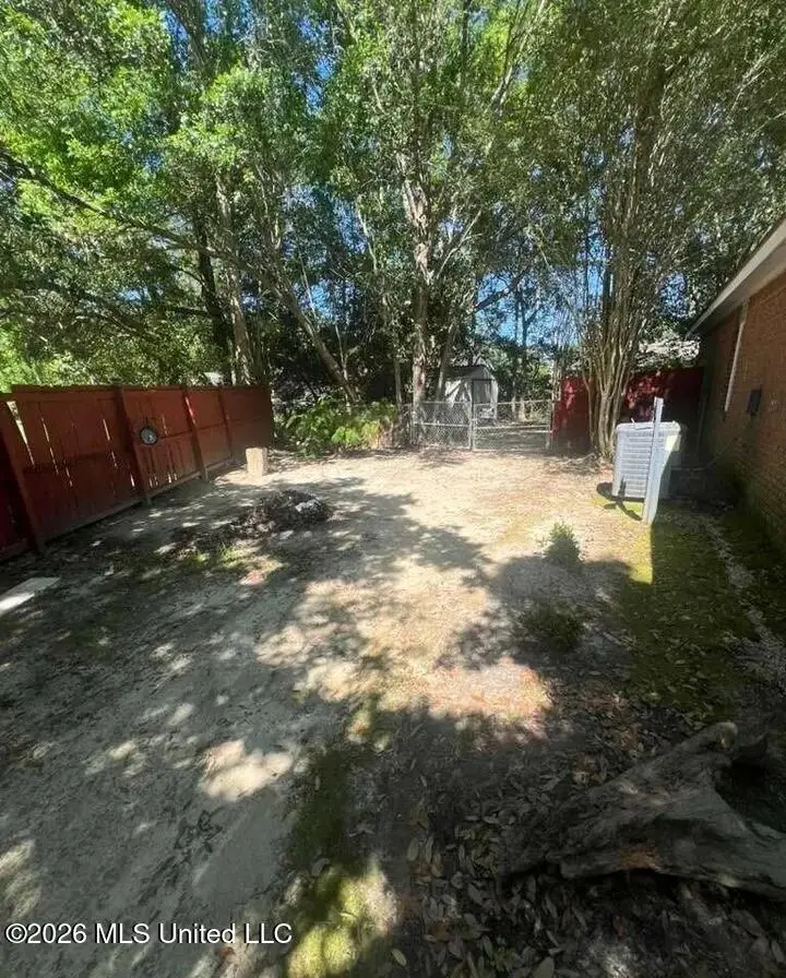 916 E Birch Drive, Gulfport, MS 39503 - #2