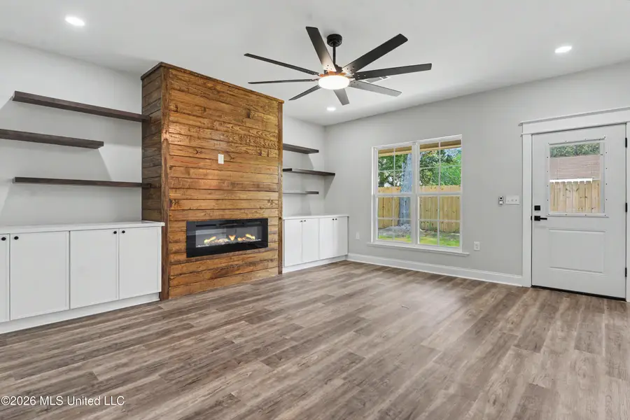 528 Plum Street, Ocean Springs, MS 39564 - #2