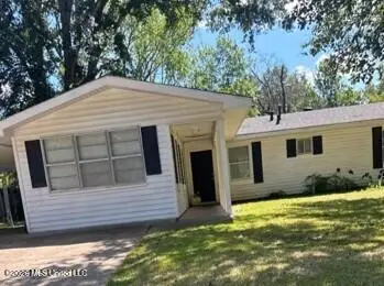 3050 Meadow Forest Drive, Jackson, MS 39212