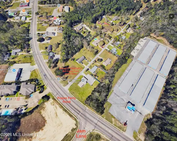 903 Camp 4 Jacks Road, Biloxi, MS 39532
