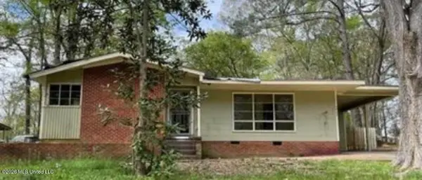 2943 Woodside Drive, Jackson, MS 39212