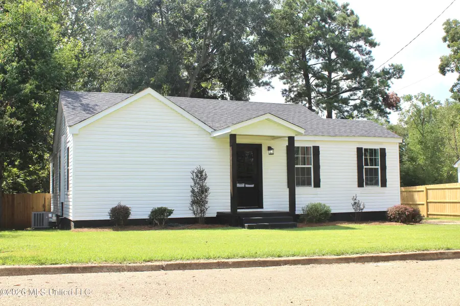 216 6th Avenue, Magee, MS 39111 - #2