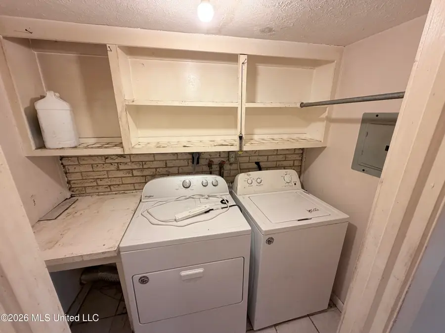1723 Woodburn Street, Jackson, MS 39212 - #3