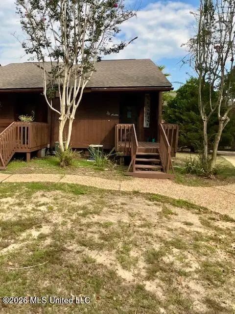 109 Lakeside Villla, Diamondhead, MS 39525