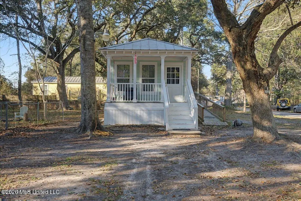 8708 Birch Avenue, Ocean Springs, MS 39564 - #1