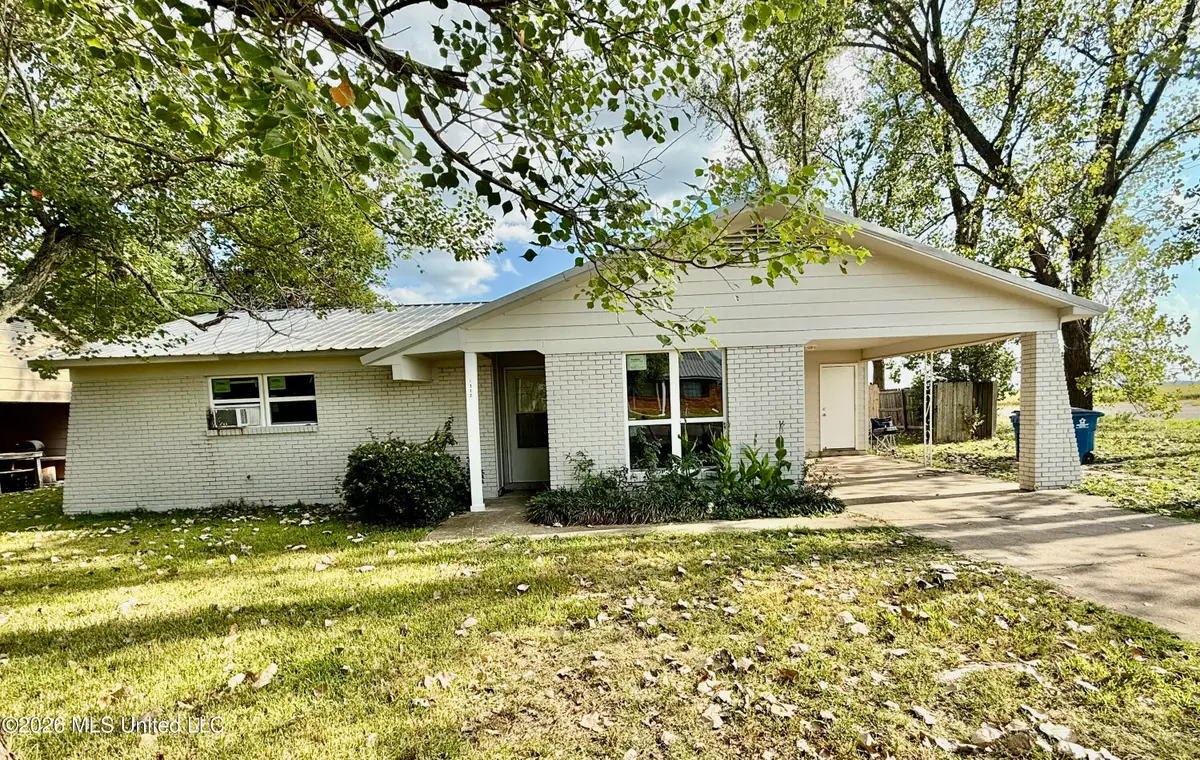 1332 Brentwood Cove, Clarksdale, MS 38614 - #1