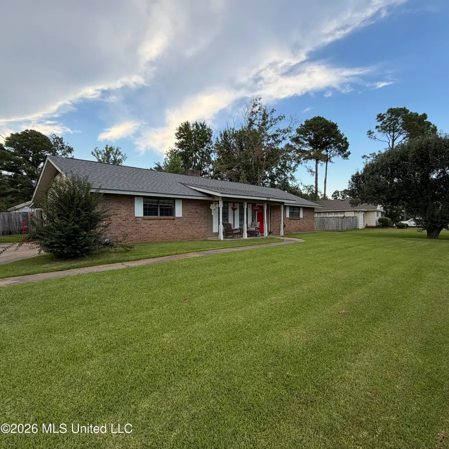 204 Westover Drive, Forest, MS 39074 - #2
