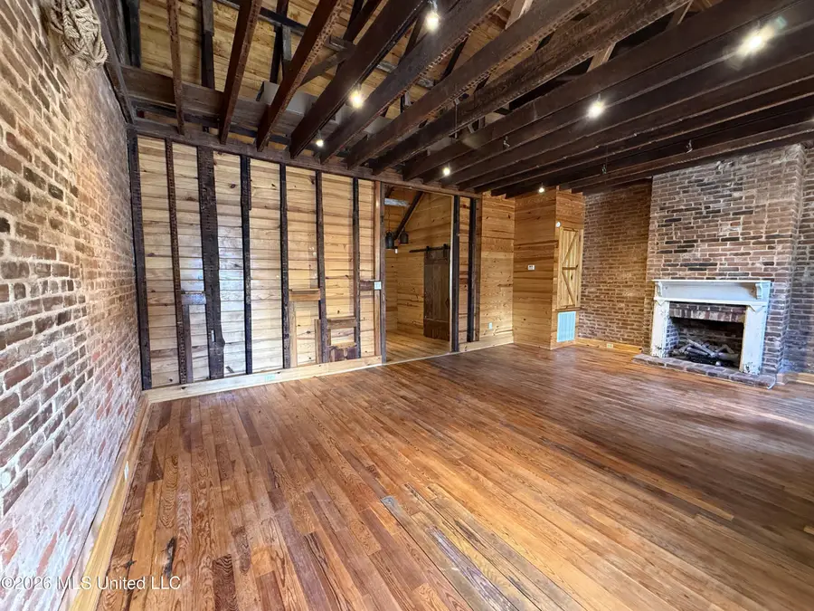 209 S Commerce Street, Natchez, MS 39120 - #3