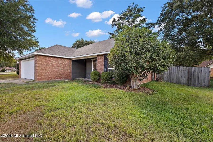 415 Riverbend Drive, Byram, MS 39272 - #2