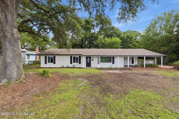 407 Dupont Avenue, Pascagoula, MS 39567