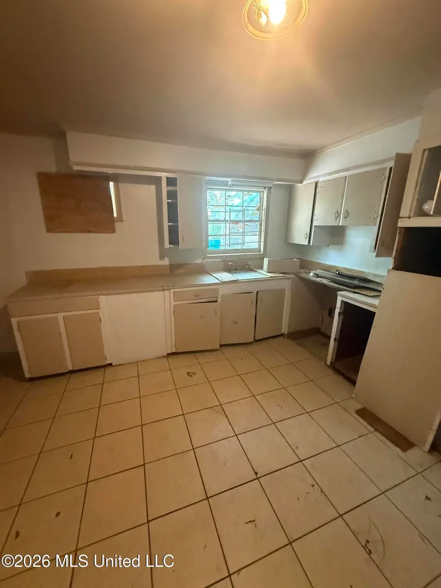 2640 Key Street, Jackson, MS 39212 - #3