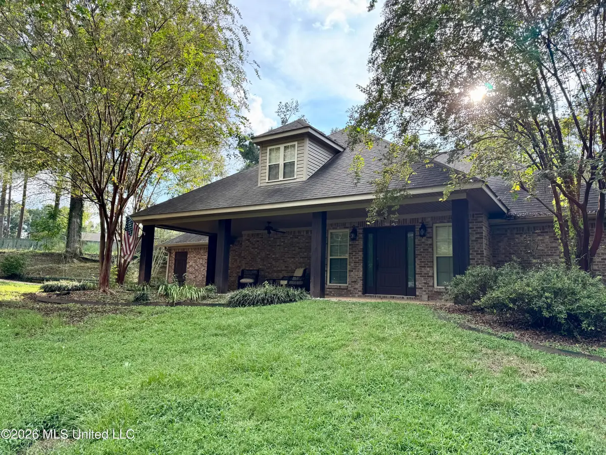 105 Walnut Circle, Vicksburg, MS 39180 - #1