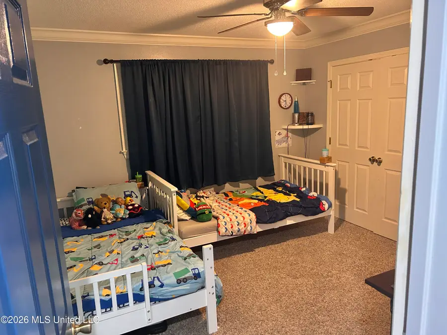 915 Grant Avenue, Pascagoula, MS 39567 - #2