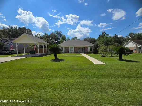 1413 Hide A Way Lane, Carriere, MS 39426