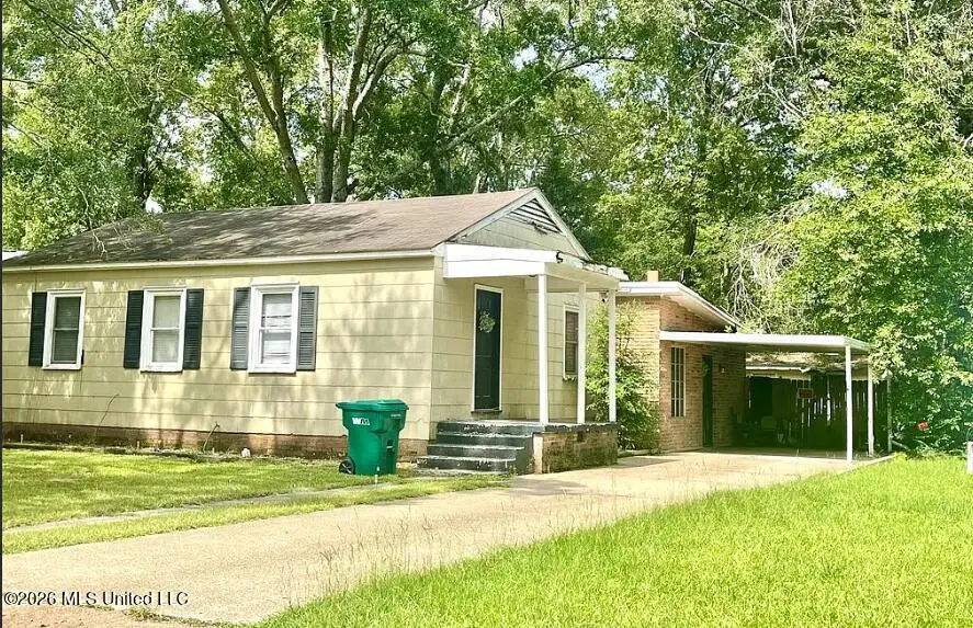 809 Robertson Street, Brookhaven, MS 39601 - #1