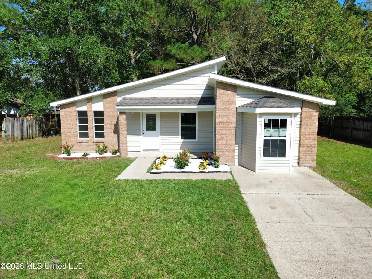 7208 Greenbriar Street, Ocean Springs, MS 39564 - #1