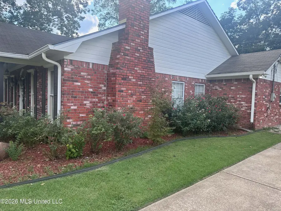 806 Lindberg Avenue, Natchez, MS 39120 - #2