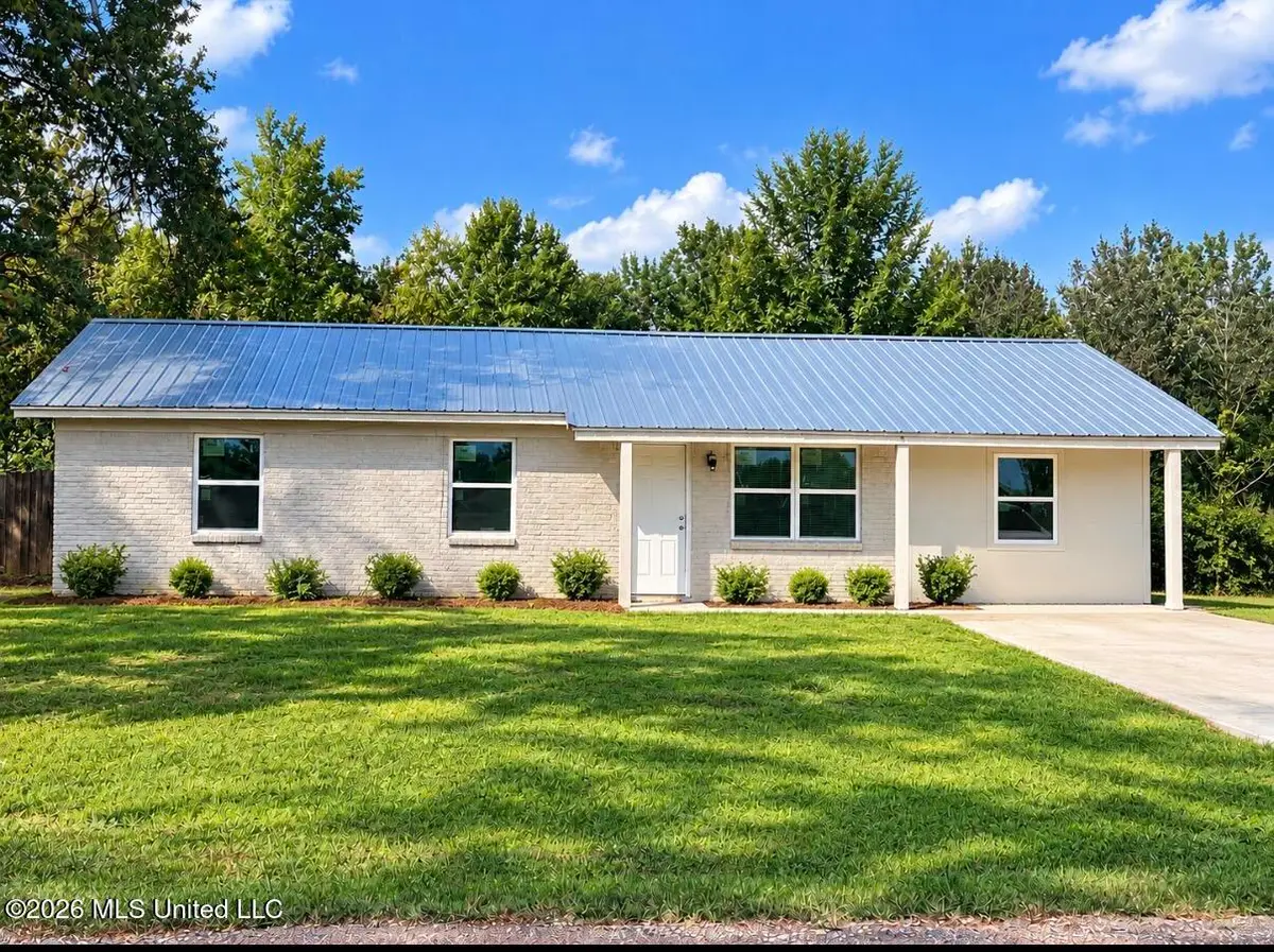 204 Perry Drive, Lyon, MS 38645 - #1