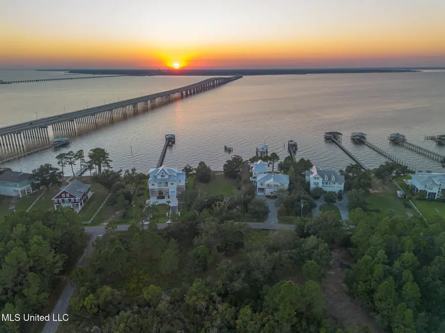 203 Sandy Hook Drive, Pass Christian, MS 39571 - #2