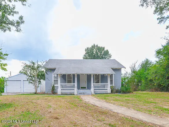 9822 Main Street, Goodman, MS 39079
