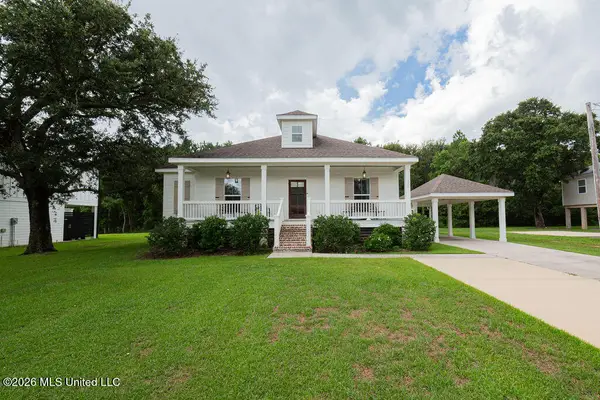 121 Mollere Drive, Waveland, MS 39576