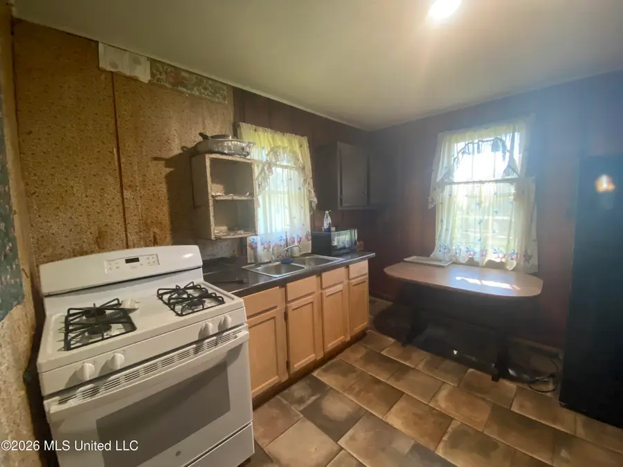 402 S Spruce Street, Vidalia, LA 71373 - #3