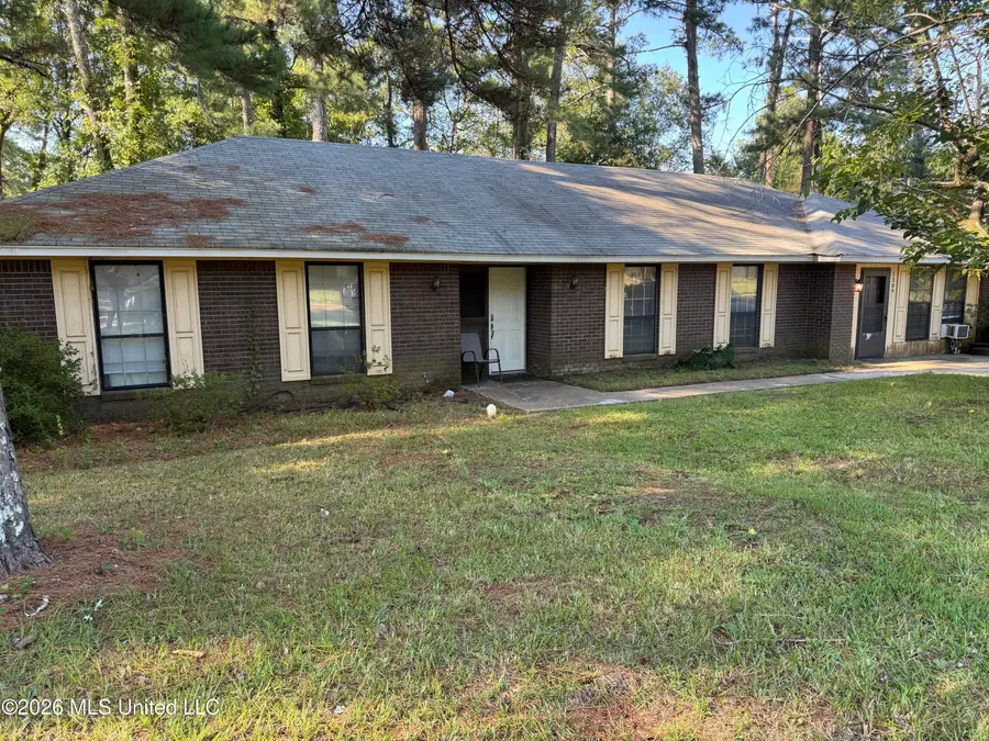 1309 Canterbury, Jackson, MS 39212 - #2