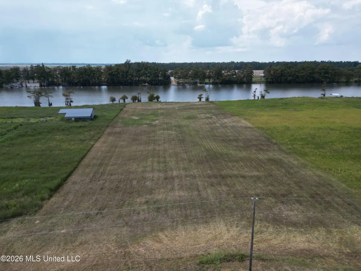 1341 Deerfield Road, Yazoo City, MS 39194 - #1