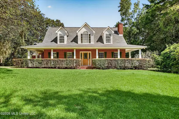 3021 Donniebrook Lane, Moss Point, MS 39562