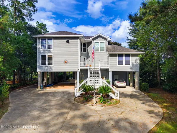 15002 Pontiac Place, Kiln, MS 39556