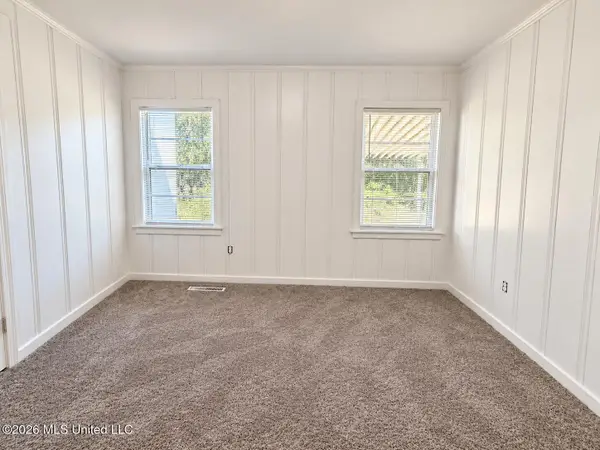 528 N Park Lane, Jackson, MS 39206