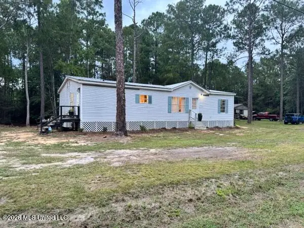 6392 Big Point Road, Moss Point, MS 39562