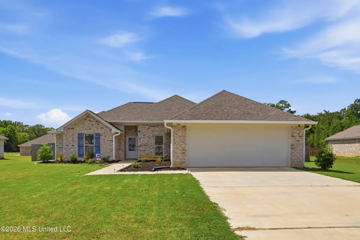 226 Jasmine Cove Circle, Brandon, MS 39042 - #1