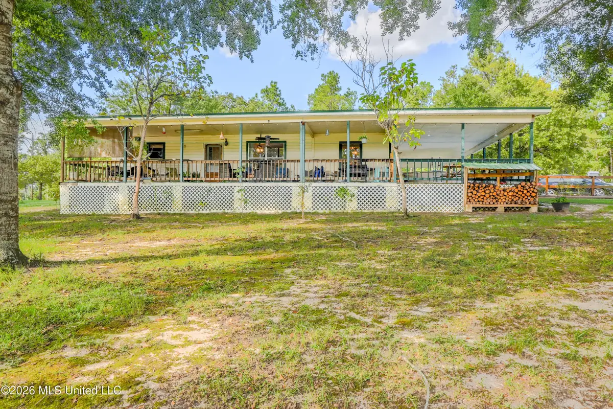 213 Sand Spring Loop, Leakesville, MS 39451 - #1