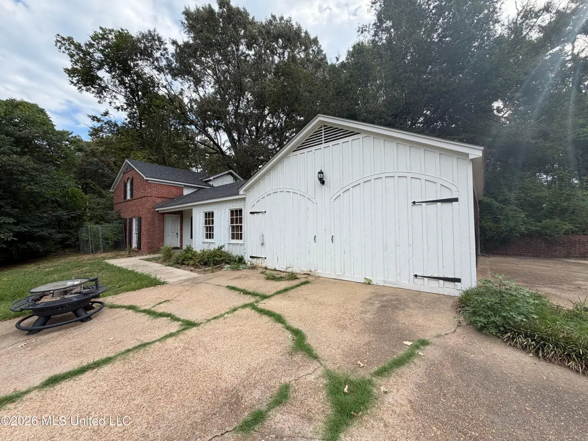 1202 Highland Drive, Yazoo City, MS 39194 - #1
