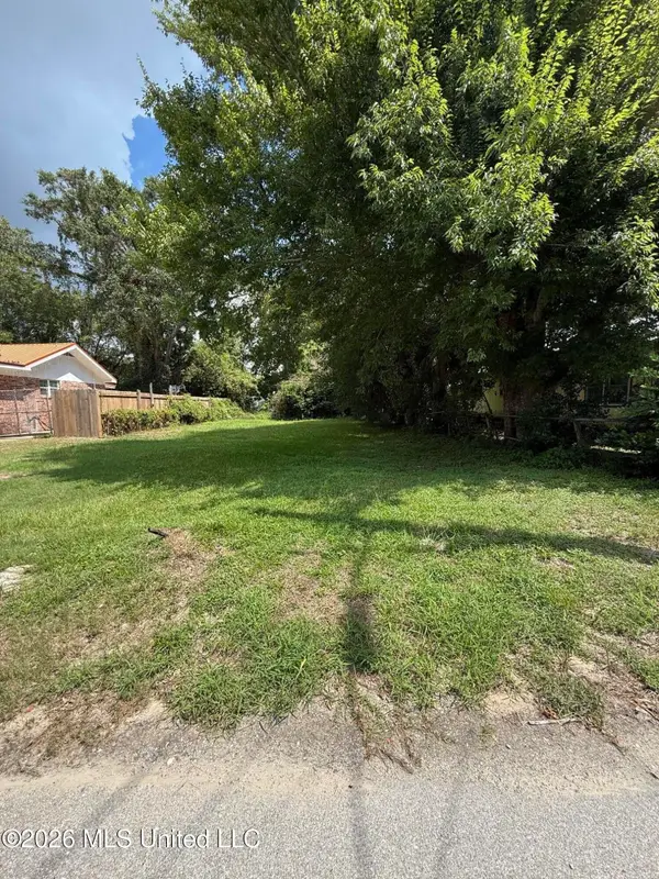 431 Dacey Street, Biloxi, MS 39530