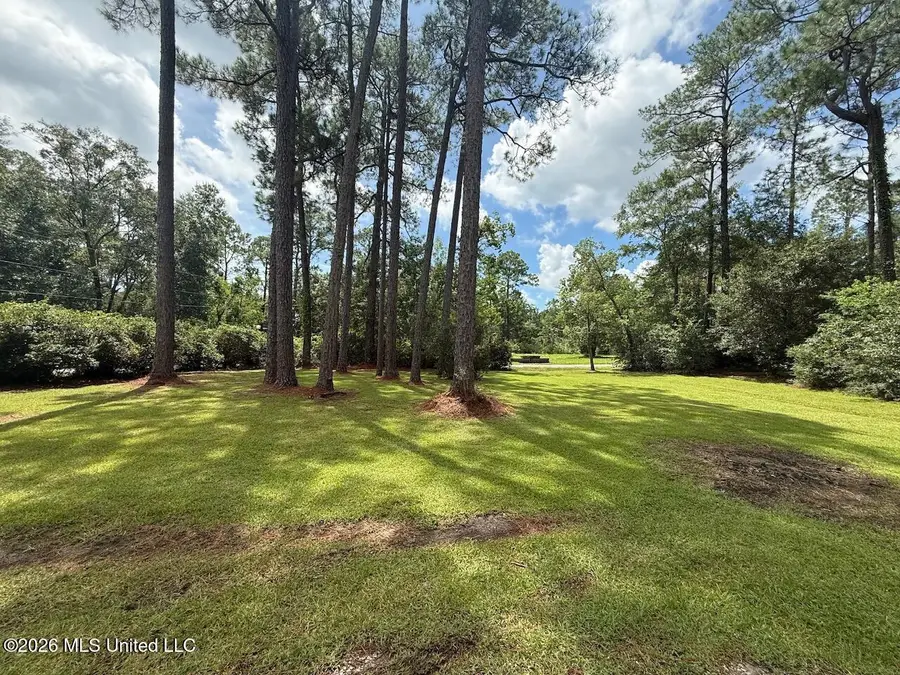 6809 Mescalero Street, Biloxi, MS 39532 - #3