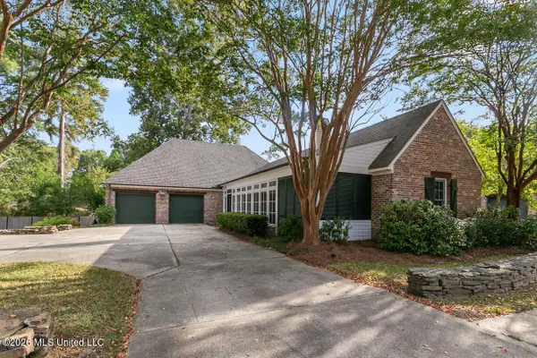 17 Pear Orchard Park, Jackson, MS 39211