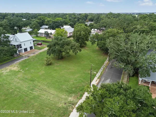 129 Saint Charles Avenue, Biloxi, MS 39530