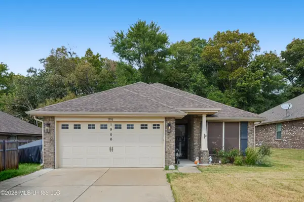 1908 Central Ridge Drive, Southaven, MS 38671