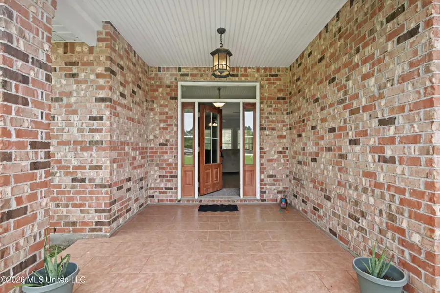12231 E Pointe Drive, Picayune, MS 39466 - #2