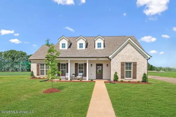 2294 Scott Mdws Lane, Hernando, MS 38632