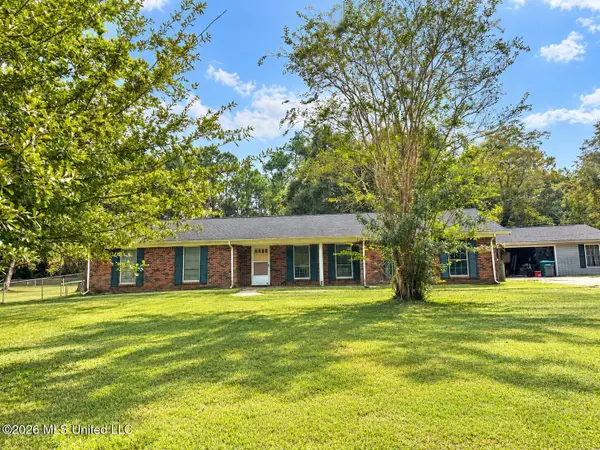 2201 Guillotteville Road, Gautier, MS 39553