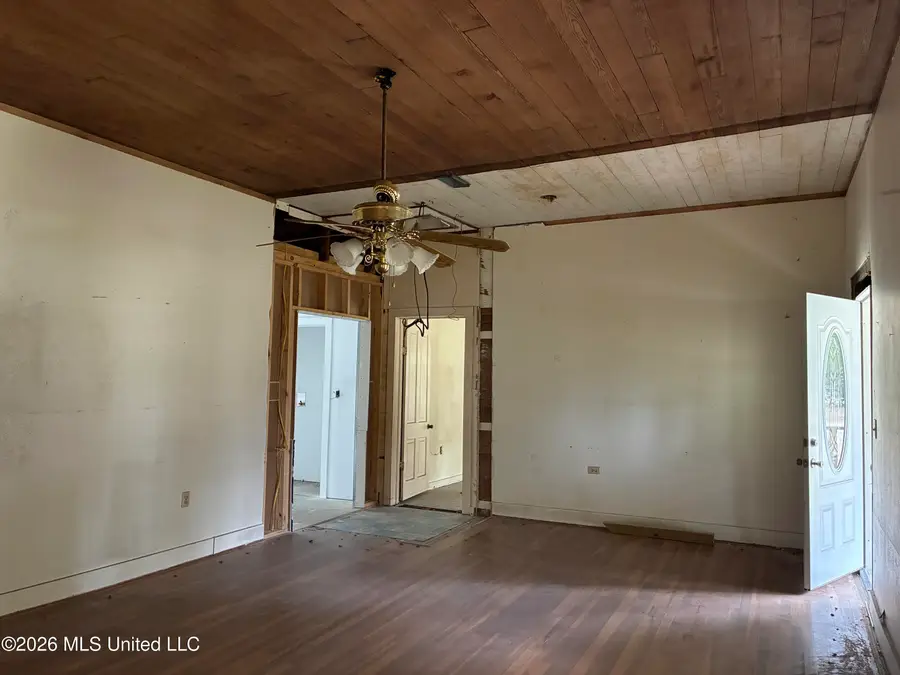 620 Bendat Street, McComb, MS 39648 - #3