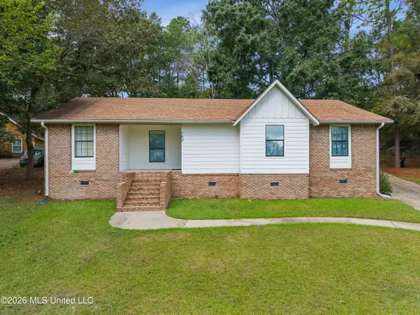 103 Brentwood Place, Hattiesburg, MS 39402