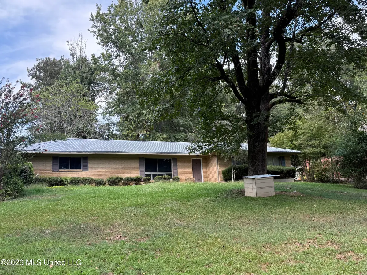 130 Rochelle Drive, Calhoun City, MS 38916 - #1