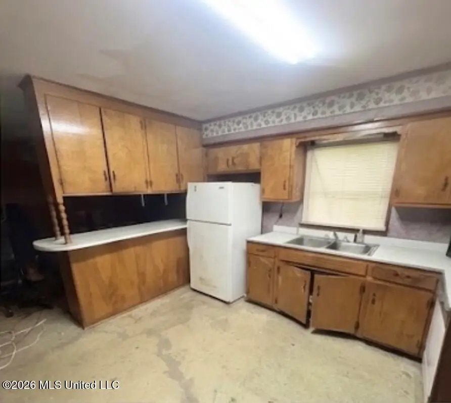 212 N Willow Drive, Yazoo City, MS 39194 - #2