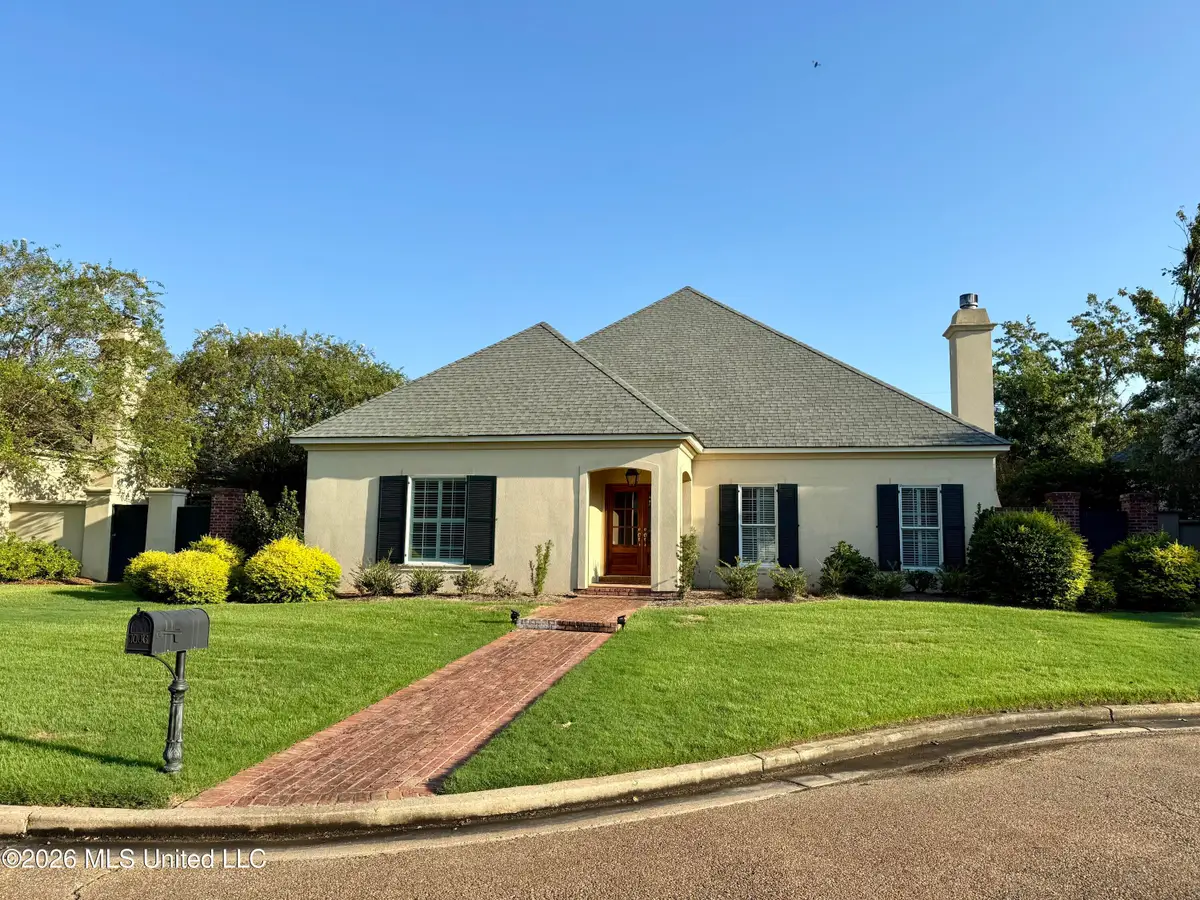 1006 River Birch Cove, Greenwood, MS 38930 - #1