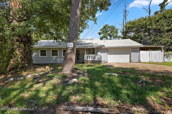 1446 Lakeview Avenue, Jackson, MS 39212
