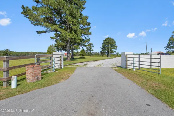 16701 Larue Road, Vancleave, MS 39565